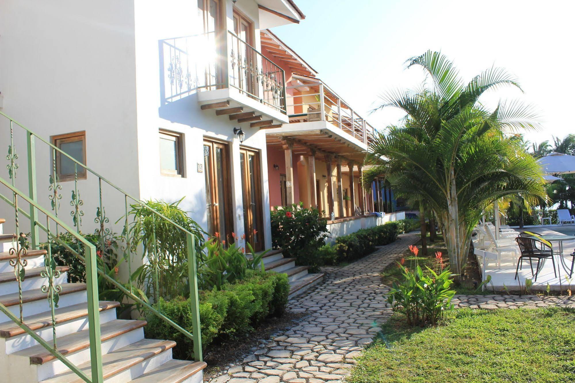 Hotel Punta Franca Jobal Екстер'єр фото